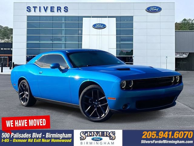 Used 2023 Dodge Challenger SXT w/ Blacktop Package image 7