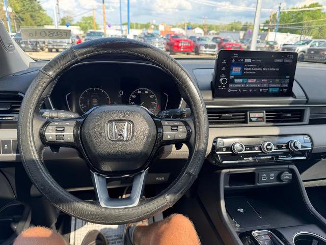 Used 2025 Honda Pilot Touring image 27