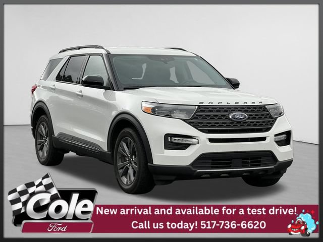 Certified 2023 Ford Explorer XLT w/ Equipment Group 202A AWD/4WD image 1