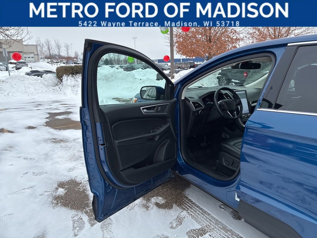 Certified 2023 Ford Edge SEL image 9