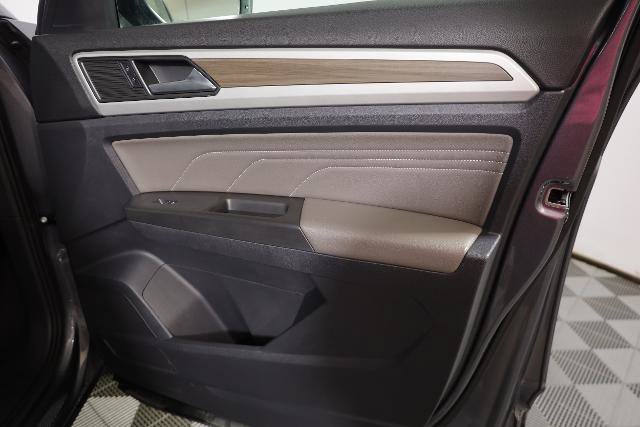 Used 2022 Volkswagen Atlas SEL AWD/4WD image 37