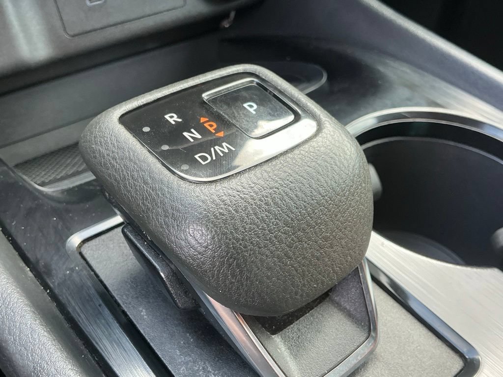Used 2023 Nissan Rogue S AWD/4WD image 32