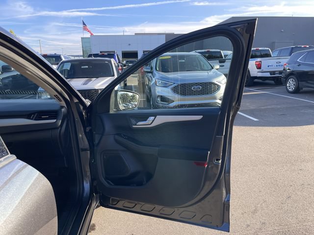 Certified 2020 Ford Escape SE AWD/4WD image 14