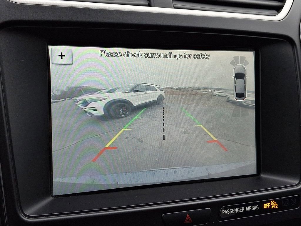 Certified 2017 Ford Explorer XLT w/ Equipment Group 202A image 20