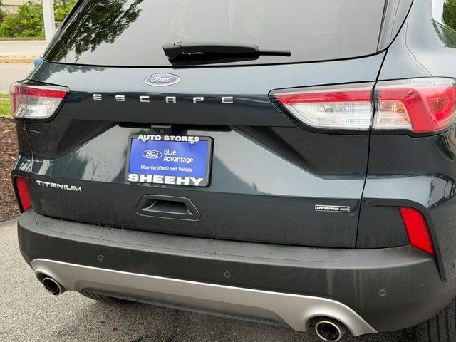 Certified 2022 Ford Escape Titanium w/ Titanium Elite Package AWD/4WD image 38