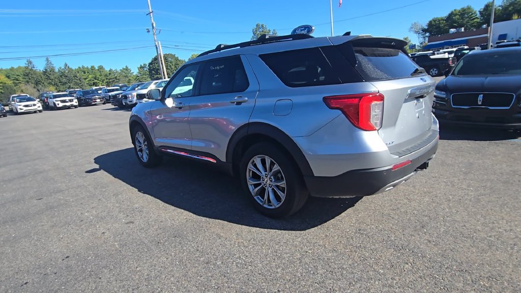 Certified 2024 Ford Explorer XLT w/ Equipment Group 202A AWD/4WD image 18