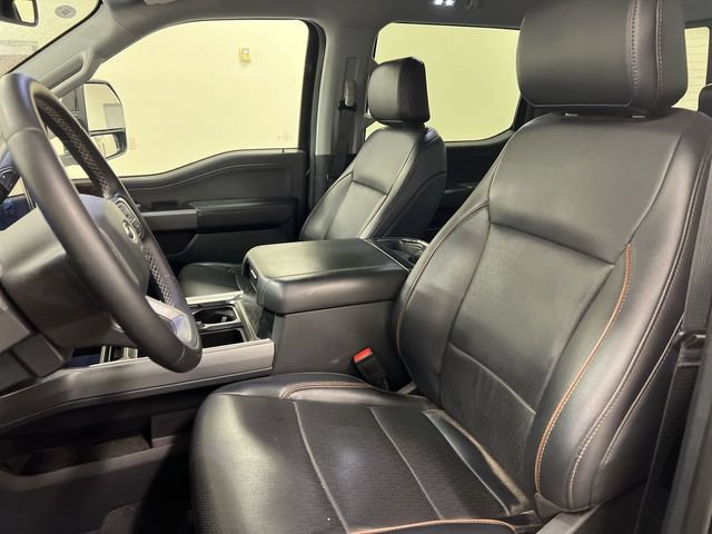 Certified 2025 Ford F350 Lariat w/ Black Appearance Package AWD/4WD image 4