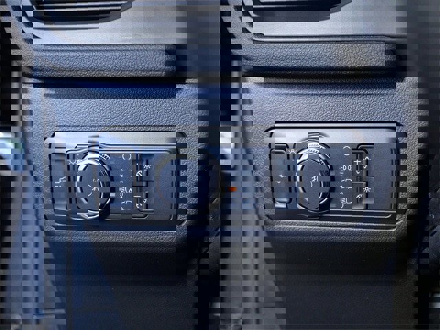 Certified 2020 Ford Escape Titanium image 24