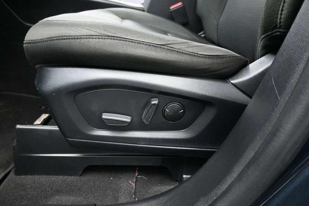 Certified 2023 Ford Explorer XLT RWD image 10