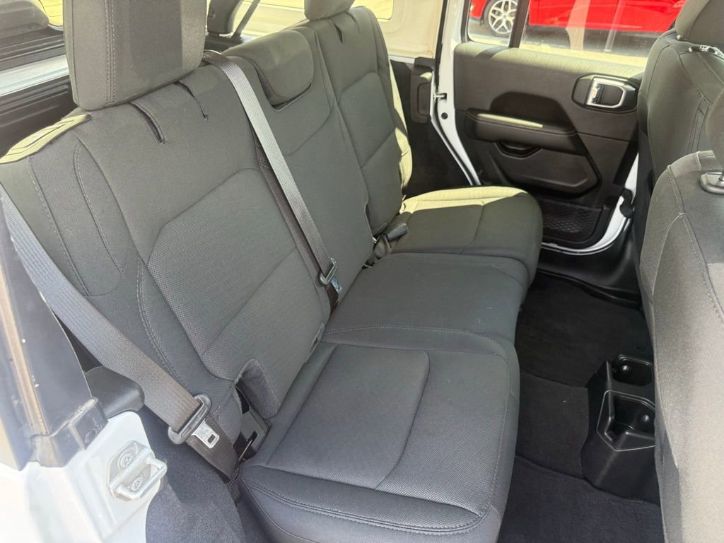 Used 2021 Jeep Wrangler Unlimited Sahara w/ Dual Top Group AWD/4WD image 53