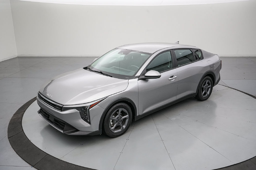Used 2026 Kia K4 FWD image 8