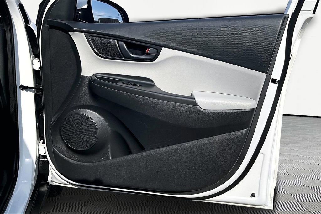 Used 2023 Hyundai Kona SEL w/ Cargo Package image 24