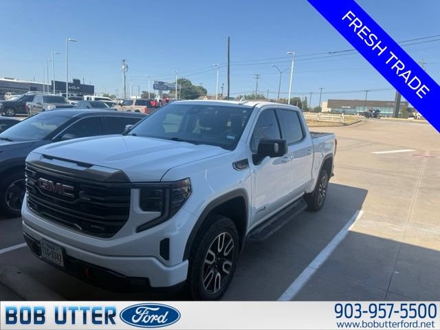 Used 2024 GMC Sierra 1500 AT4 w/ Technology Package AWD/4WD image 2