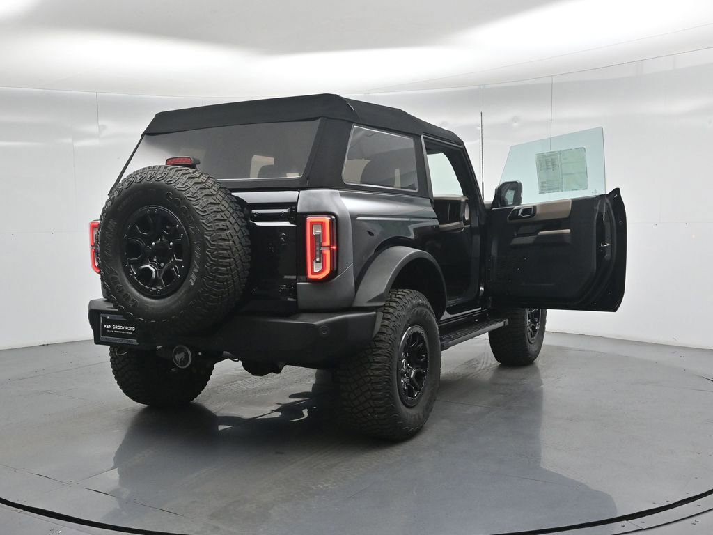 Certified 2022 Ford Bronco Wildtrak AWD/4WD image 35
