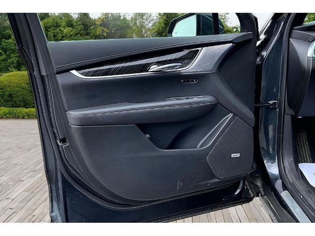Used 2023 Cadillac XT6 Premium Luxury FWD image 18