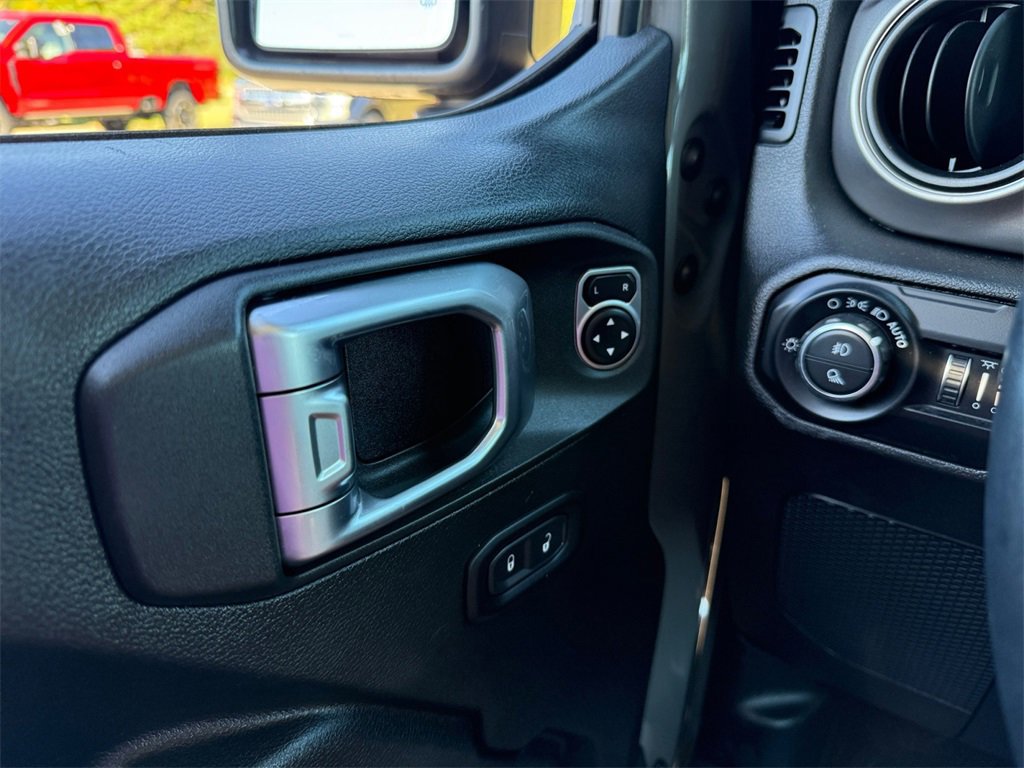 Used 2020 Jeep Gladiator Sport w/ Quick Order Package 24S image 25