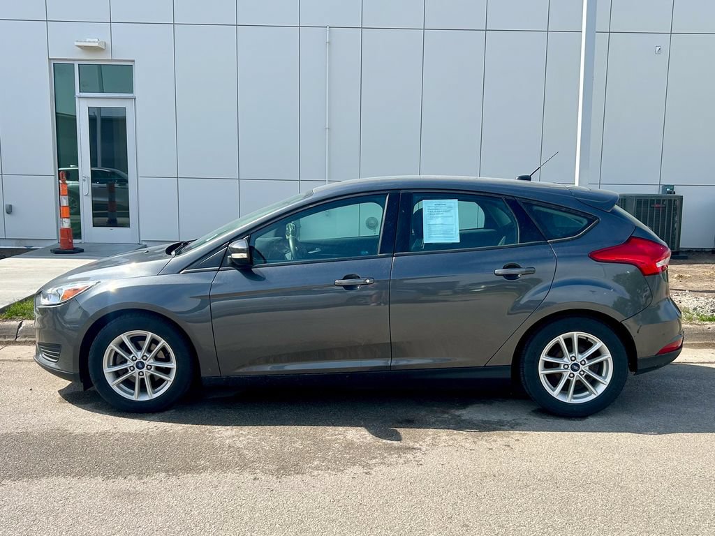 Certified 2017 Ford Focus SE FWD image 2