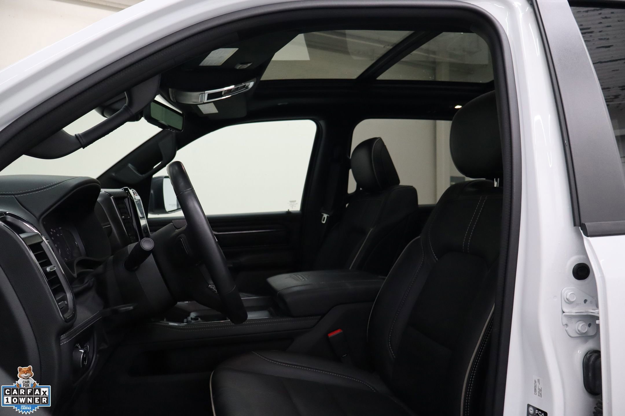 Used 2023 RAM 1500 Limited image 17