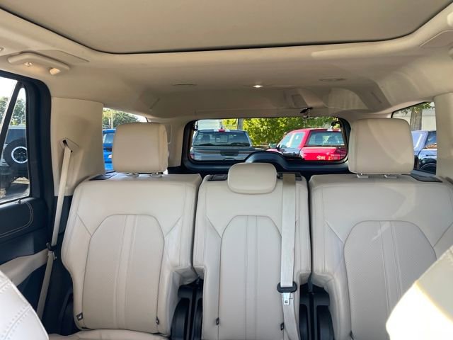 Certified 2022 Ford Expedition Platinum image 27