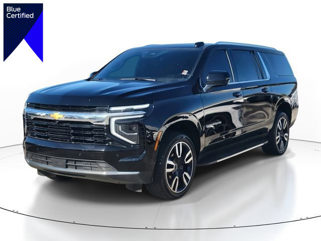 Used 2025 Chevrolet Suburban LS image 1