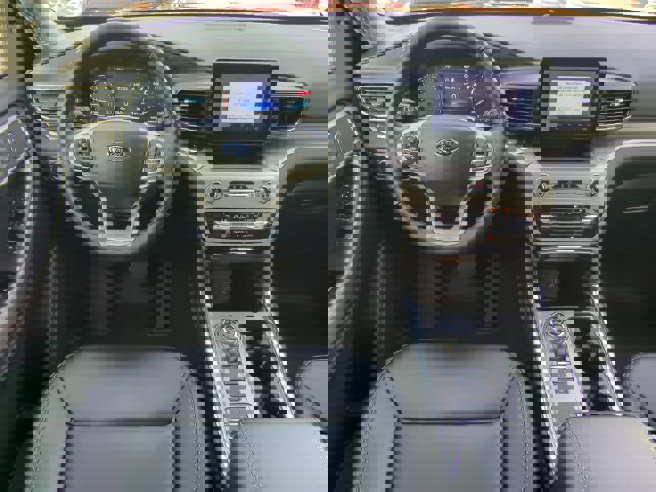 Certified 2022 Ford Explorer XLT w/ Equipment Group 202A image 14