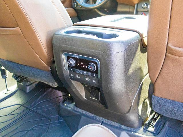 Used 2021 Chevrolet Suburban High Country image 22