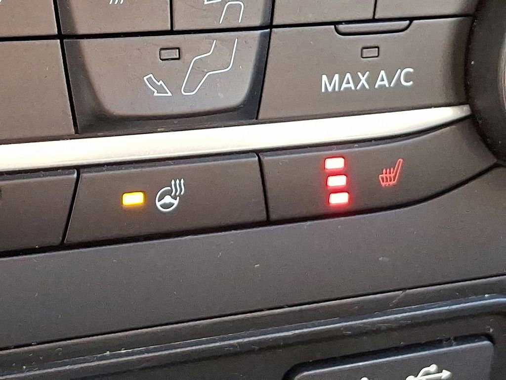 Certified 2022 Ford EcoSport SES w/ Interior Protection Package image 27