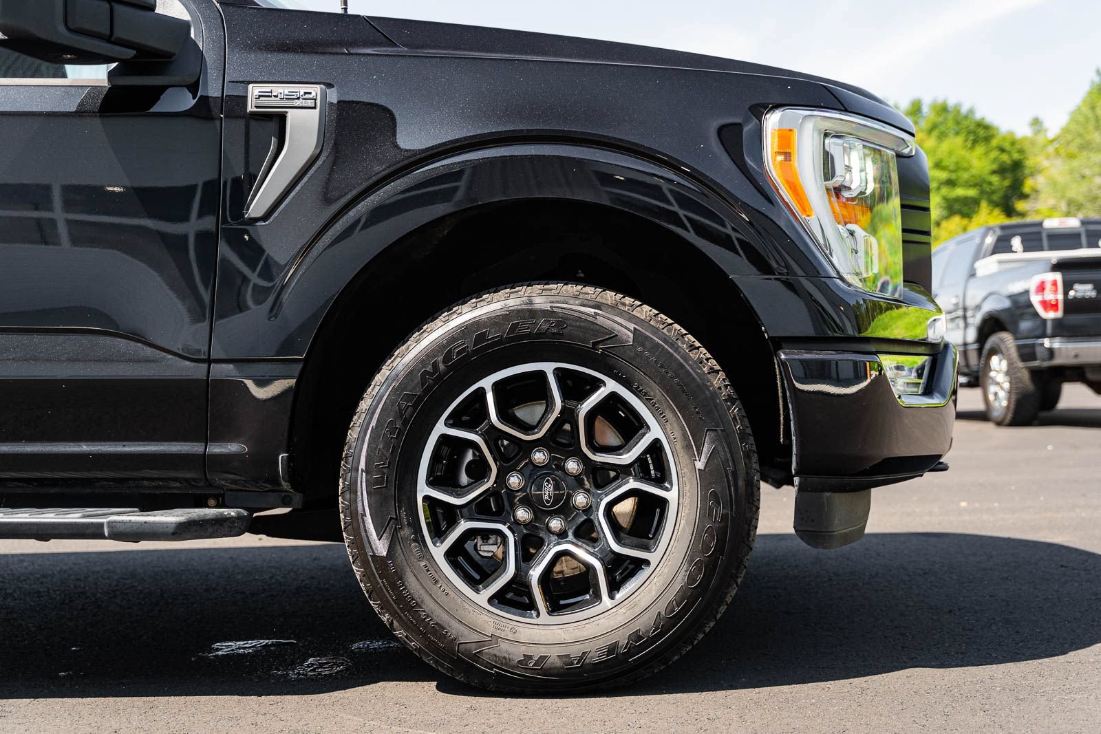 Certified 2021 Ford F150 XLT w/ Equipment Group 302A High AWD/4WD image 10