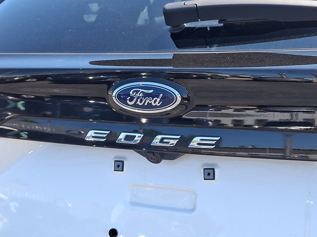 Certified 2022 Ford Edge Titanium w/ Equipment Group 301A AWD/4WD image 30