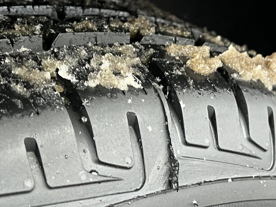 Certified 2022 Ford Explorer XLT w/ Equipment Group 202A image 9