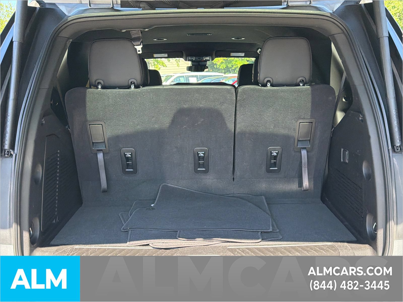 Used 2025 Chevrolet Tahoe LT AWD/4WD image 21