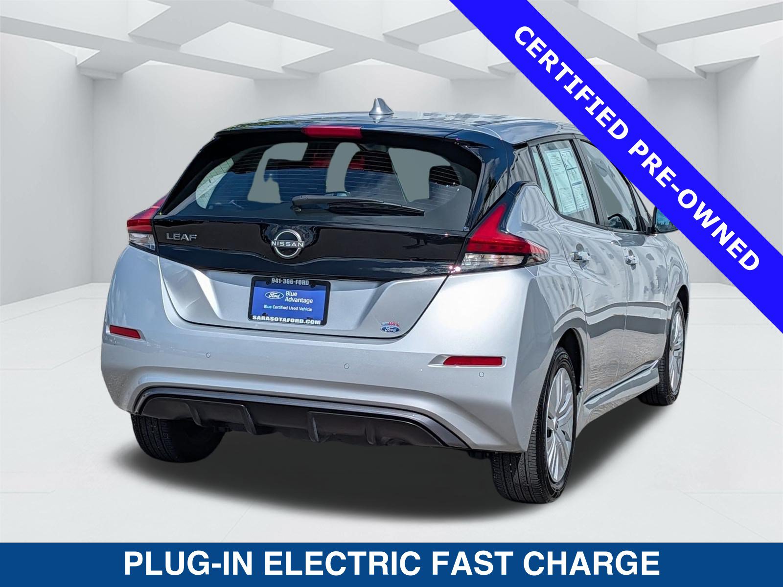 Used 2025 Nissan Leaf S FWD image 5