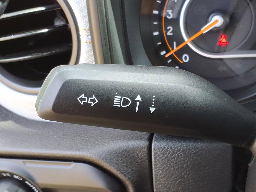 Used 2025 Jeep Wrangler Sport AWD/4WD image 28
