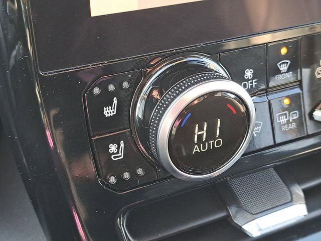 Used 2024 Toyota Highlander Platinum AWD/4WD image 18