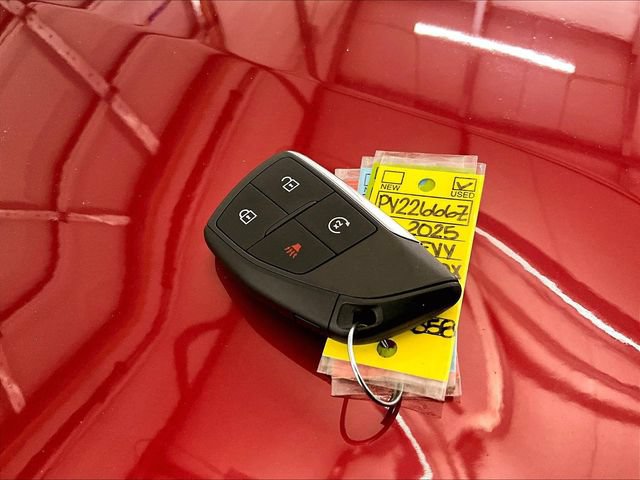 Used 2025 Chevrolet Equinox LT AWD/4WD image 9