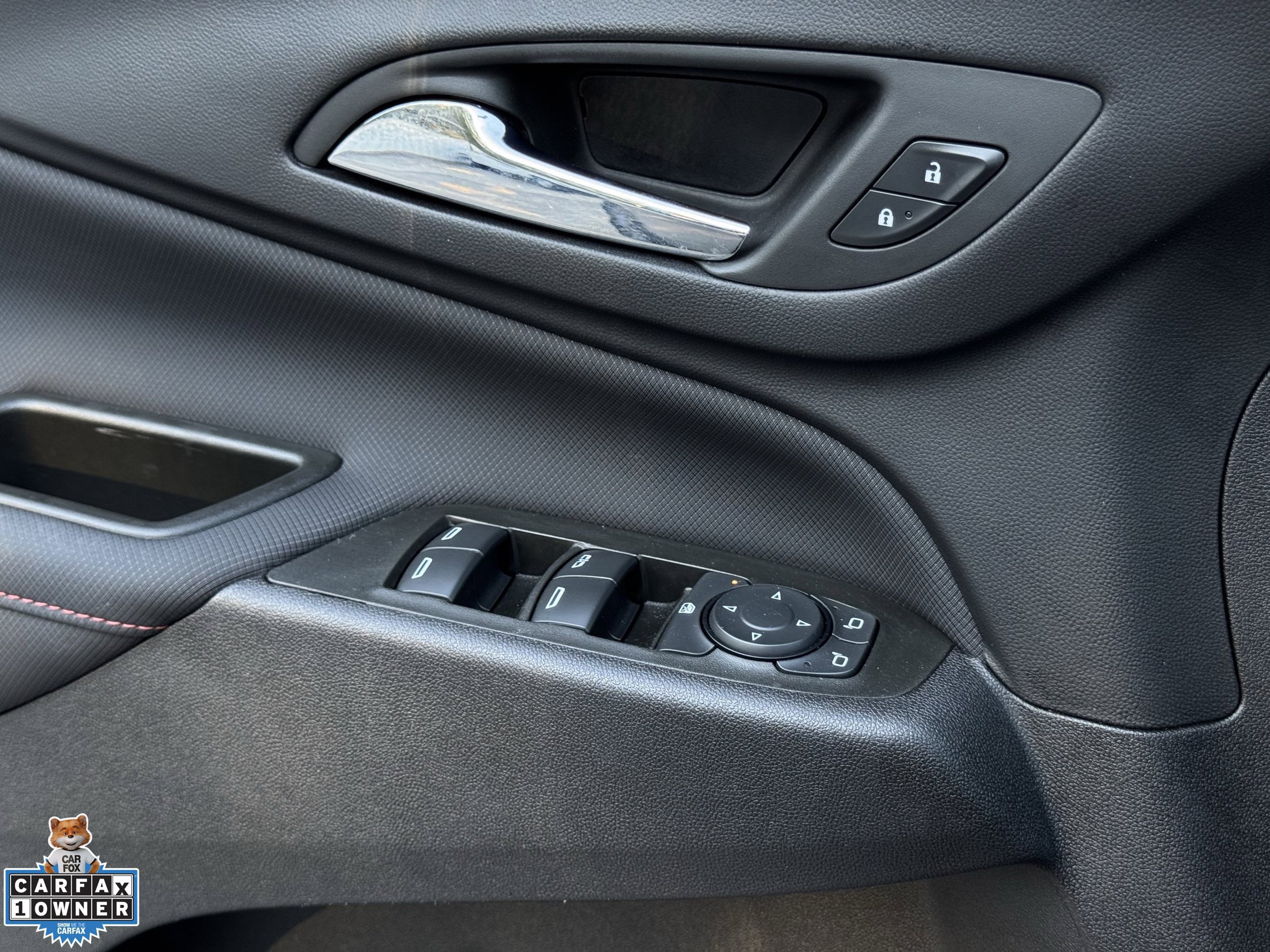 Used 2024 Chevrolet Equinox RS w/ RS Leather Package FWD image 26