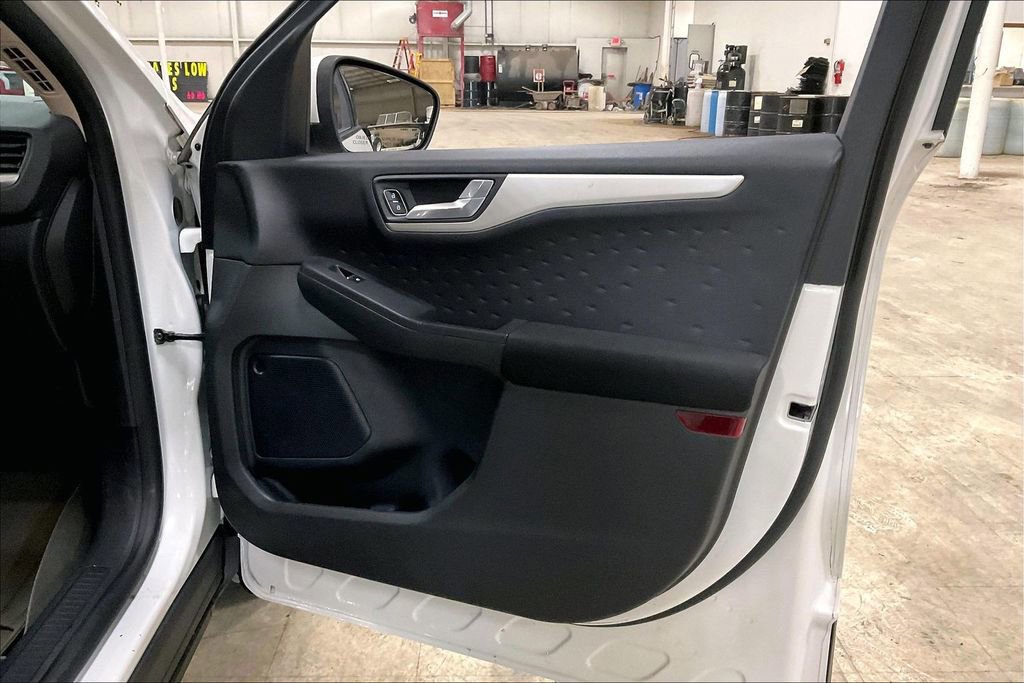 Certified 2020 Ford Escape SE image 23