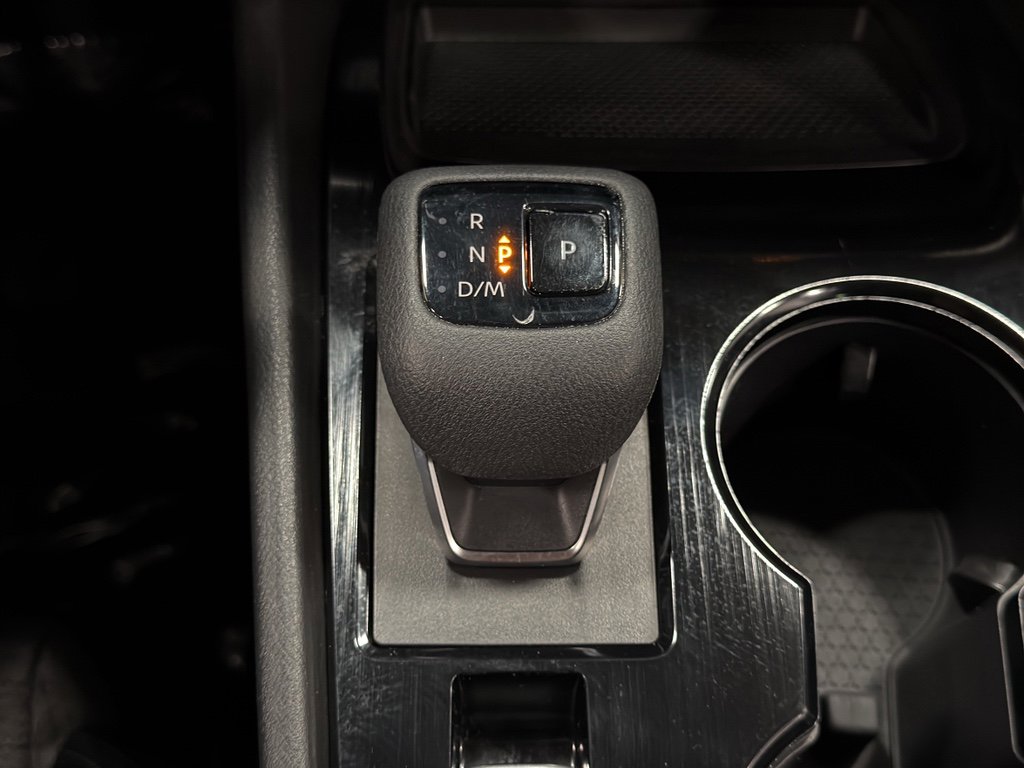 Used 2023 Nissan Rogue SV image 25