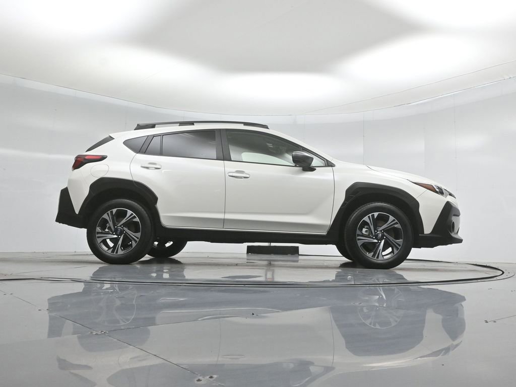 Used 2025 Subaru Crosstrek 2.0i Premium w/ Crosstrek Mirror Package AWD/4WD image 13