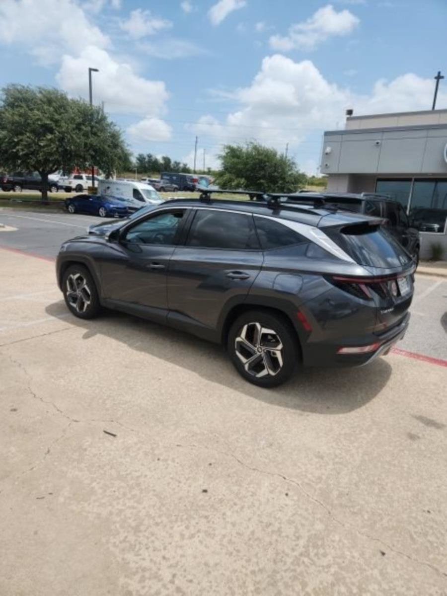 Used 2023 Hyundai Tucson Limited FWD image 3