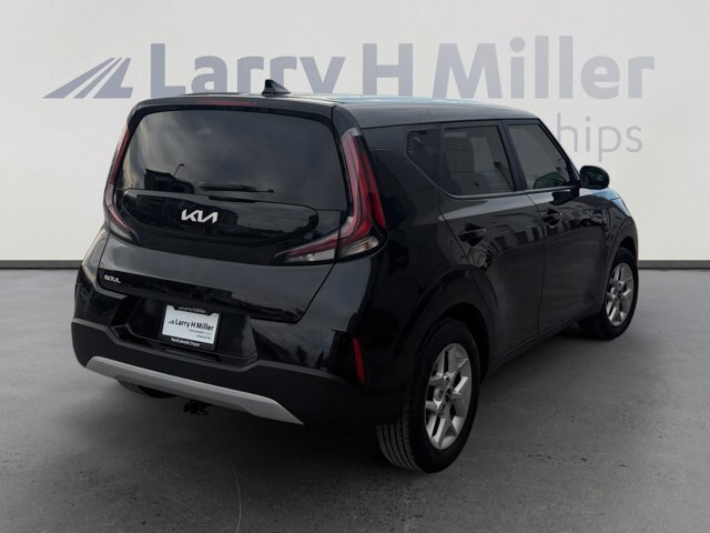 Used 2023 Kia Soul S FWD image 5