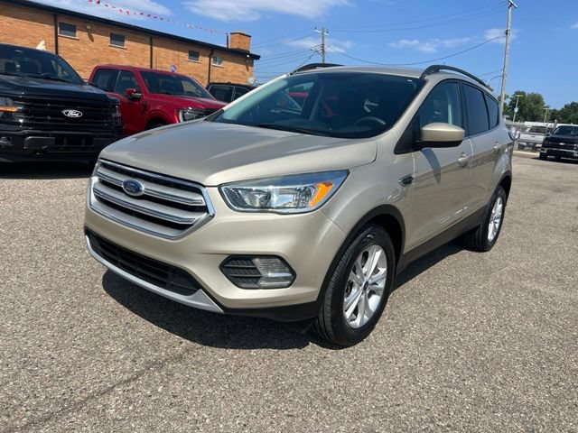 Certified 2018 Ford Escape SE w/ SE Sync 3 Package AWD/4WD image 28