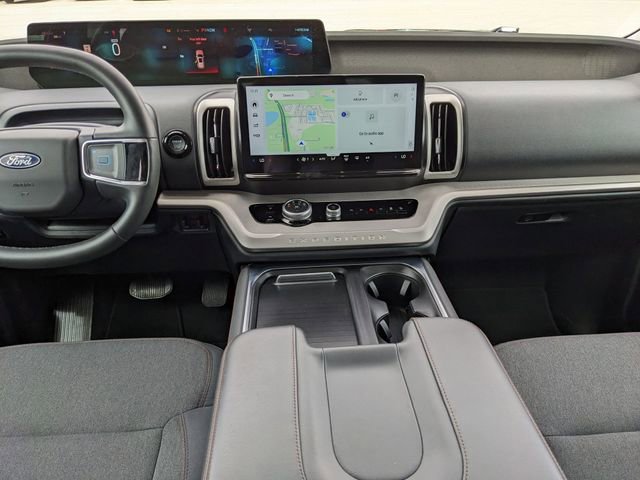 Certified 2025 Ford Expedition Active AWD/4WD image 17