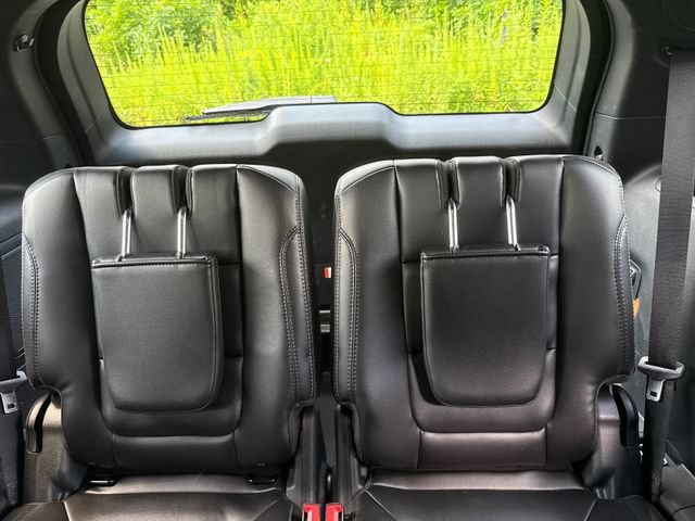 Certified 2018 Ford Explorer Limited w/ Equipment Group 301A AWD/4WD image 32