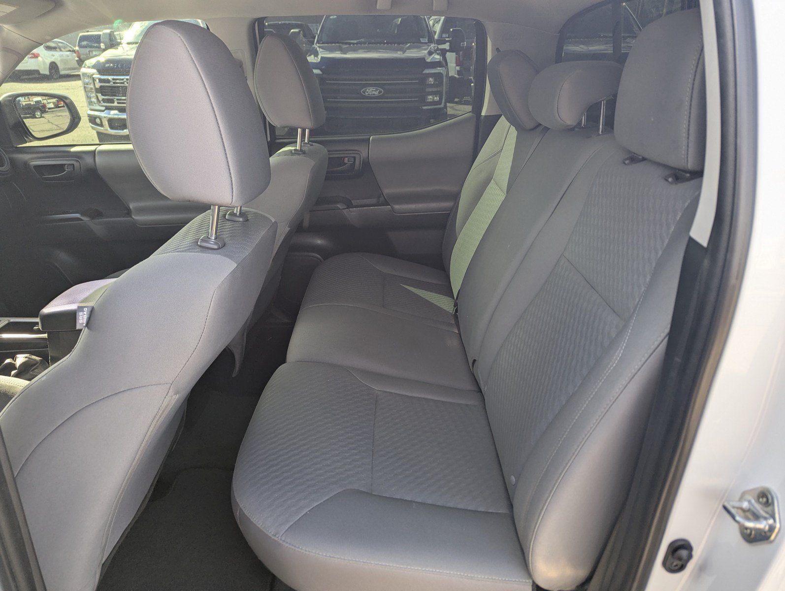 Used 2023 Toyota Tacoma SR AWD/4WD image 9