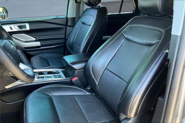 Certified 2022 Ford Explorer Limited w/ Limited Technology Package image 21