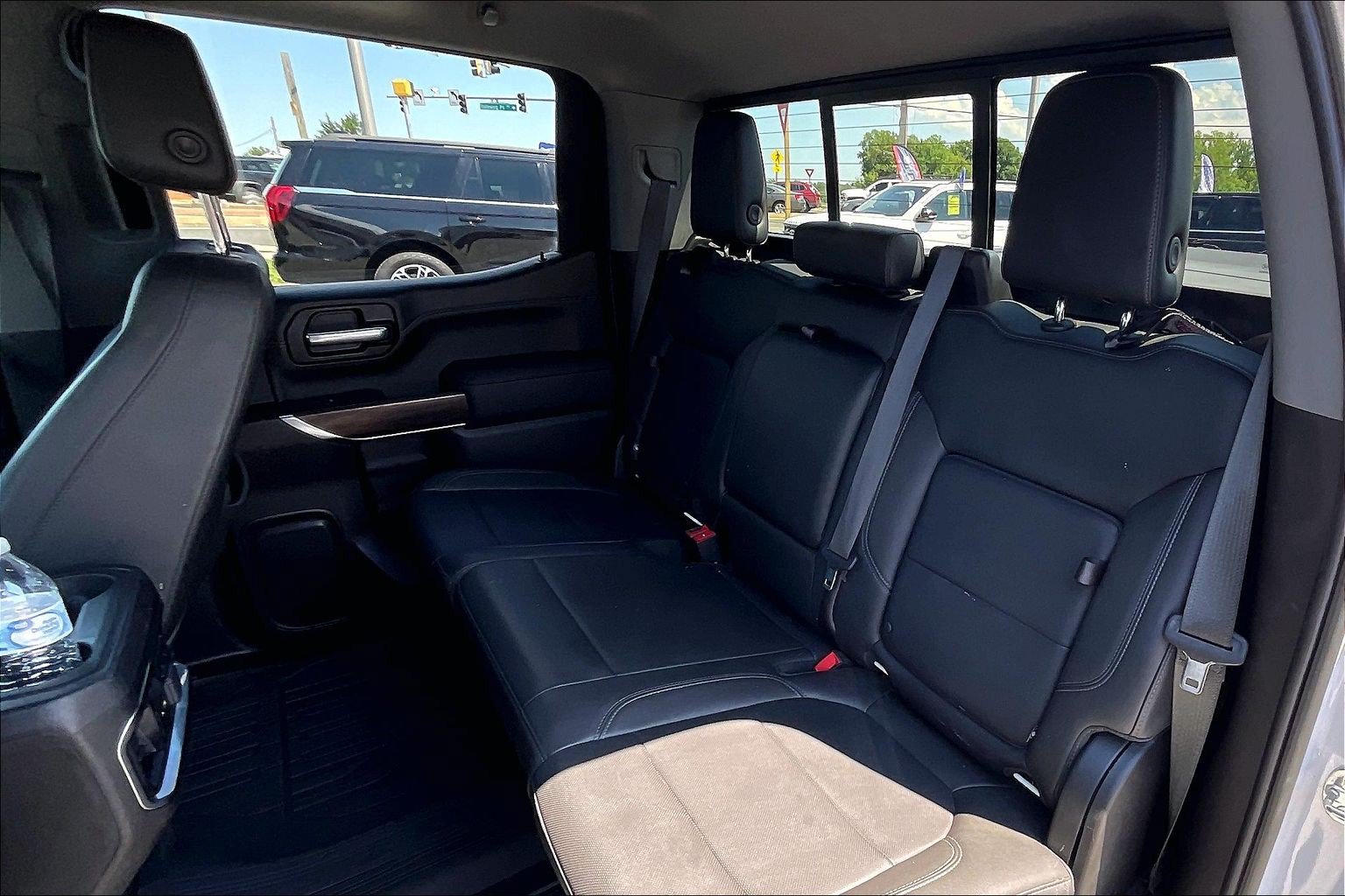 Used 2021 GMC Sierra 1500 SLT w/ SLT Premium Plus Package AWD/4WD image 25