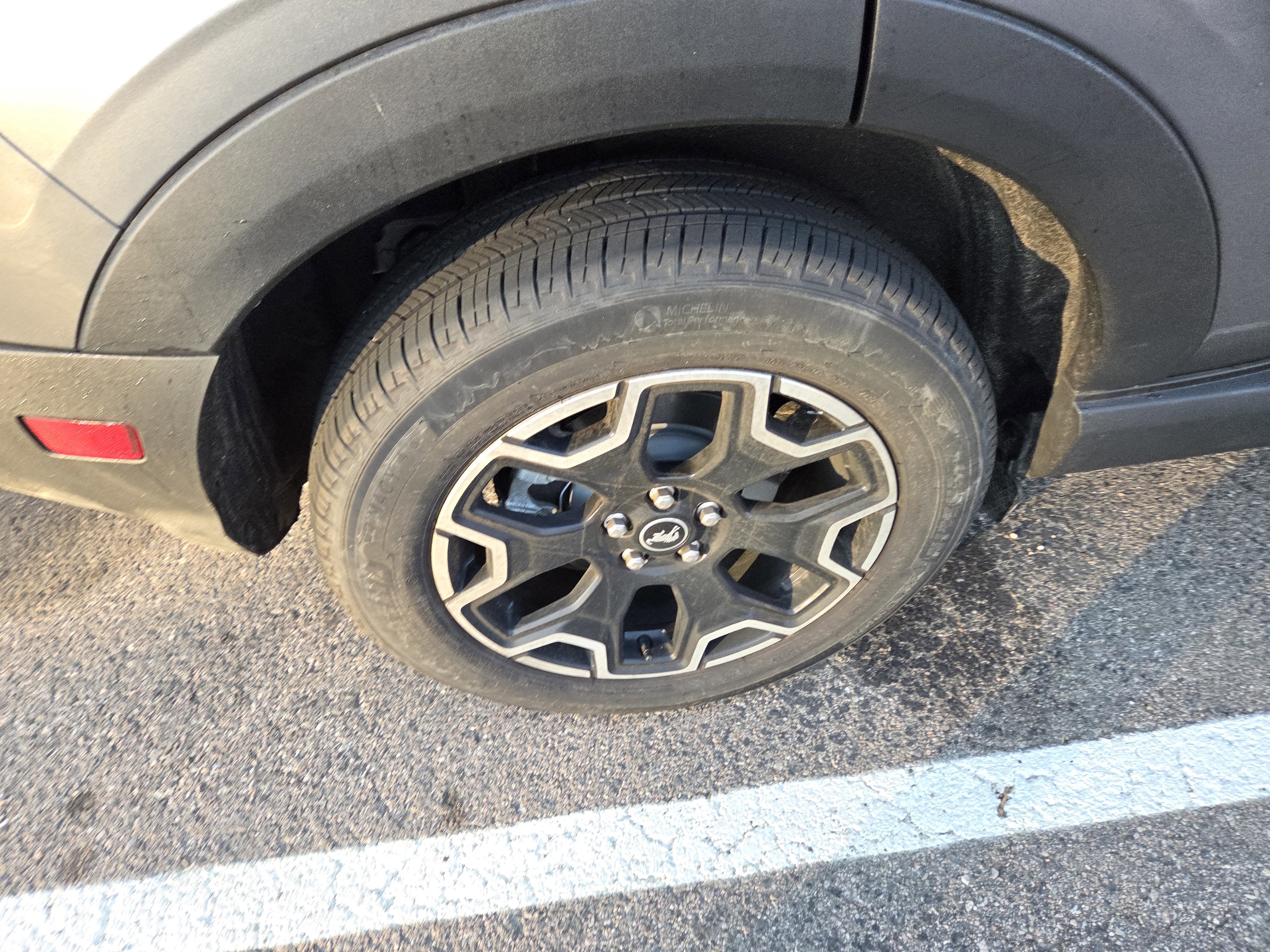 Certified 2025 Ford Bronco Sport Outer Banks w/ Outer Banks Tech Package+ image 11