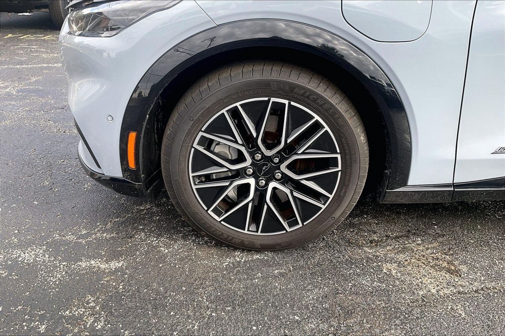 Certified 2024 Ford Mustang Mach-E Premium AWD/4WD image 8