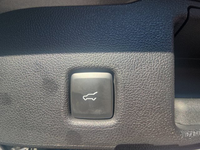 Certified 2022 Ford Escape SE w/ Convenience Package FWD image 21